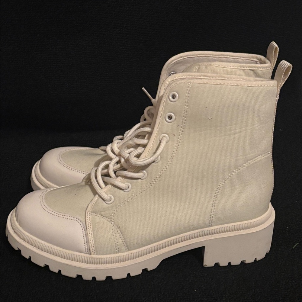 Stylish Minimalist Cream Boots